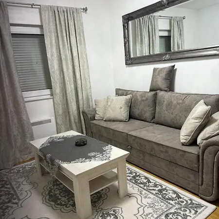 アパート Luxury Heaven *